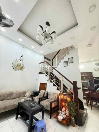 Bán nhà phường Linh Chiểu, đối diện Vincom